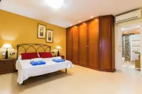 Private Pool, Garden, Barbecue and Beach Nearby - balcón