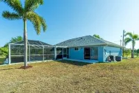 "canal Dreams" 3 Br2 Ba Pool Home On The Canal