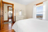 Waterfront Access and Stunning Ocean Views - Charming Maine Retreat