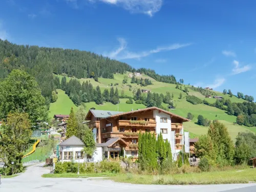 Group Holiday Apartment in Oberau with Pool Use
