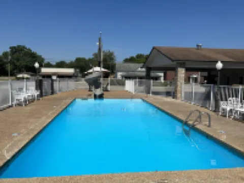 Yellow Diamond Inn Hotels in Murfreesboro