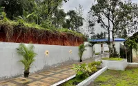 Buddha Tree Home Stay Hotels near Kerekatte Vanyajeevi Valaya Checkpost