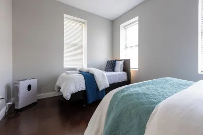 Stunning 3 bedroom Home in the Heart of the Grove Hotel in zona Zoo di Saint Louis