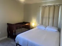 3-bedroom house in lovely Odessa with WiFi, AC. Enjoyable place to stay. Hotels near East 8th Street Shopping Center
