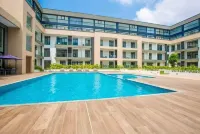 Embassy Gardens Luxury Suites Cpg - piscina