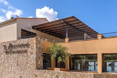 Le Belvedere Отели в г. Альгайола