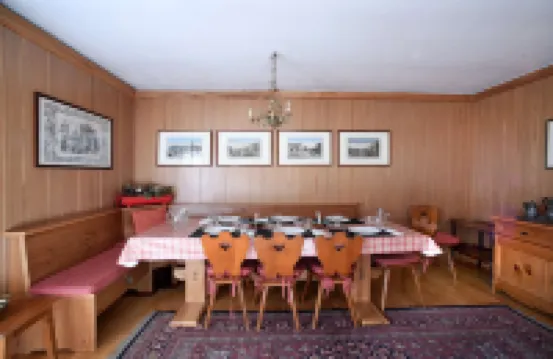 科爾蒂納丹佩佐杜埃維特之家