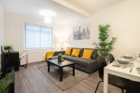 2 Bedroom Apartment-Free Parking Hotels in Wishaw