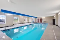 Cobblestone Hotel & Suites - Austin