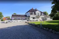 Ølsted Kro & Hotel فنادق في Frederiksvaerk