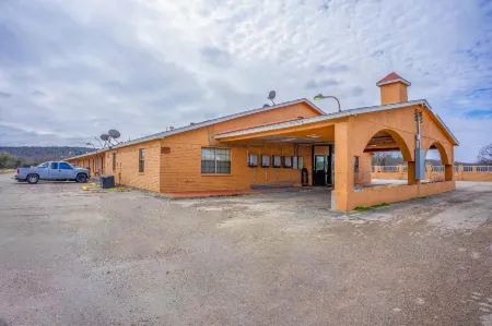 Executive Inn by OYO Mineral Wells US-180 Отели в г. Минерал-Веллс