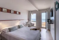 Prestige Victoria Hotels in Roses
