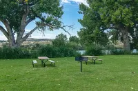 Cobblestone Inn & Suites - Guernsey