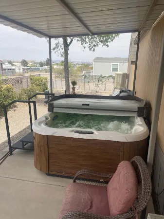 Elephant Lake Resort Oasis II