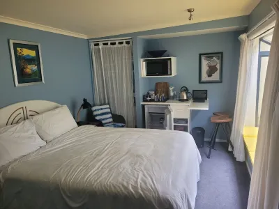 Private entry. En-suite bath, smart tv, fridge,microwave, toaster and coffee Hotel di 