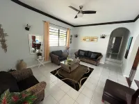 Charming 3-bedroom house with private pool!