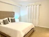 5 Beds Luxury Retreat at Wasaga Beach 와사가비치 호텔