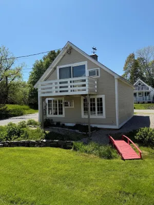 Shore Access from Charming 1 Bdrm Apt in Southwest Harbor, Acadia National Park