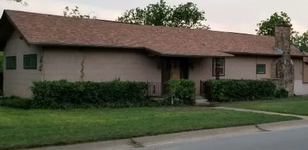 Spacious house with Wifi -- only 10 minutes from Hubbard Lake.