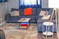 Cheerful 4 Bedroom Lansing Home