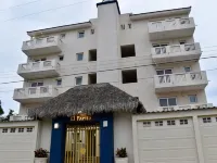 Farito Beachfront Penthouse, Surf & Paddle Board. Hôtels à : Corral del Risco