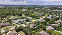 10 mins to Beach, 4 BD, Heated pool, 15 mins to Boynton Downtown