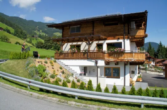 Mountain chalet for holidays with family and friends in the Zillertal