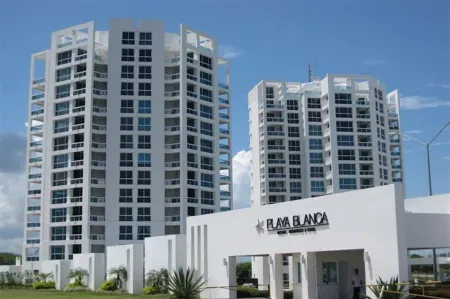 Wonderful scenic views of the  Oceanside.2 Bedroom Condo in Playa Blanca, Panama