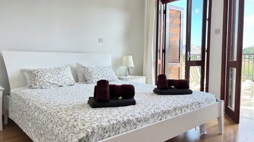 Aphrodite hills, Anatoli, 2 bedroooms apt , large terrace, 2 min from the pool
