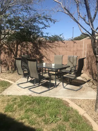 Cute, Clean & Comfortable in the Best Community!