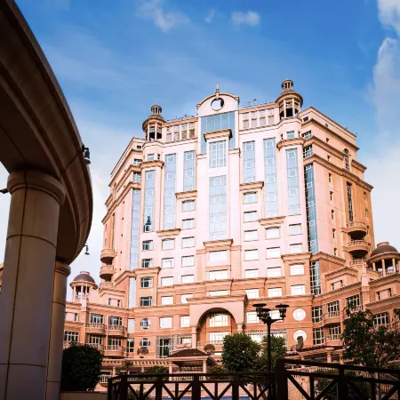 Swissôtel Al Murooj Dubai