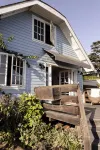 Summerland Ocean View Cottage, Hot Tub, Dogs Welcome!