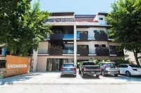 Spacious 3-bdrm condo in gated res., w/ Fitness room, WiFi & Private Plunge Pool