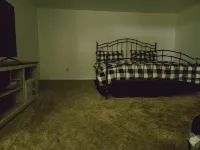 King bed Weatherford square