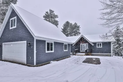 YEAR ROUND Eagle River Chain Home Bring your UTVs, Snowmobiles & Boats!!