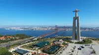 Couples Choice 15 minutes from Lisbon