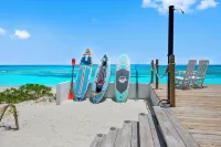 "New" 5 bedroom Exuma Beach Front Estate w/ Pool & No Neighbors on either side!