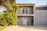 Amazing View, Spacious, Safe & Quiet Stay! Các khách sạn gần Austin Hindu Temple