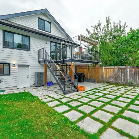 Accessible 2Br Ground Floor Suite | 1 Block to Pne | 12m to DT | Easy Transit Отели рядом с достопримечательностью «Спортивный комплекс «Пасифик-Колизиум»»