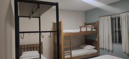 Recanto Julio e Maia is a Family-Friendly Environment Surrounded by Nature. Отели в г. Майринки