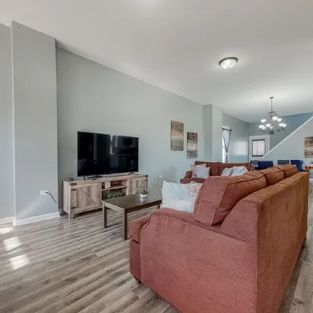 Spread out - Renovated 5BR+Loft, Sleeps 12+