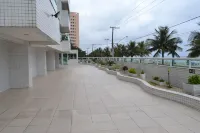 Cute Apartment, Foot in the Sand with Gourmet Balcony Beautiful View Hotels near Praia Vila de São Paulo