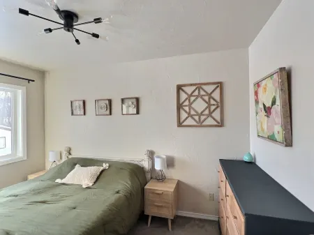 Five minute walk to downtown and harborfront!