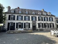 Beautiful, completely renovated (group) accommodation INCL NEW (FEEST) HALL