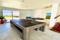 Stunning 360° Views of Magens Bay, St.John & BVI's. Luxury 6 bedroom villa