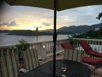 Amazing views and great location - 4 Bedroom Estate Bakekroe in St Thomas