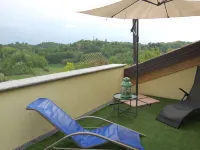 Monferrato, bright villa - Kokoros home. Hotels in Castell'Alfero