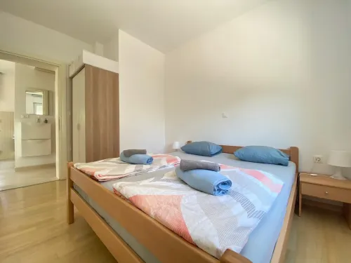 Apartment in the town of Krk, family-friendly, sea view, WiFi, garden