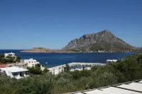 Family-friendly oasis near the beach