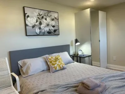 Newly Renovated LakeView Retreat
